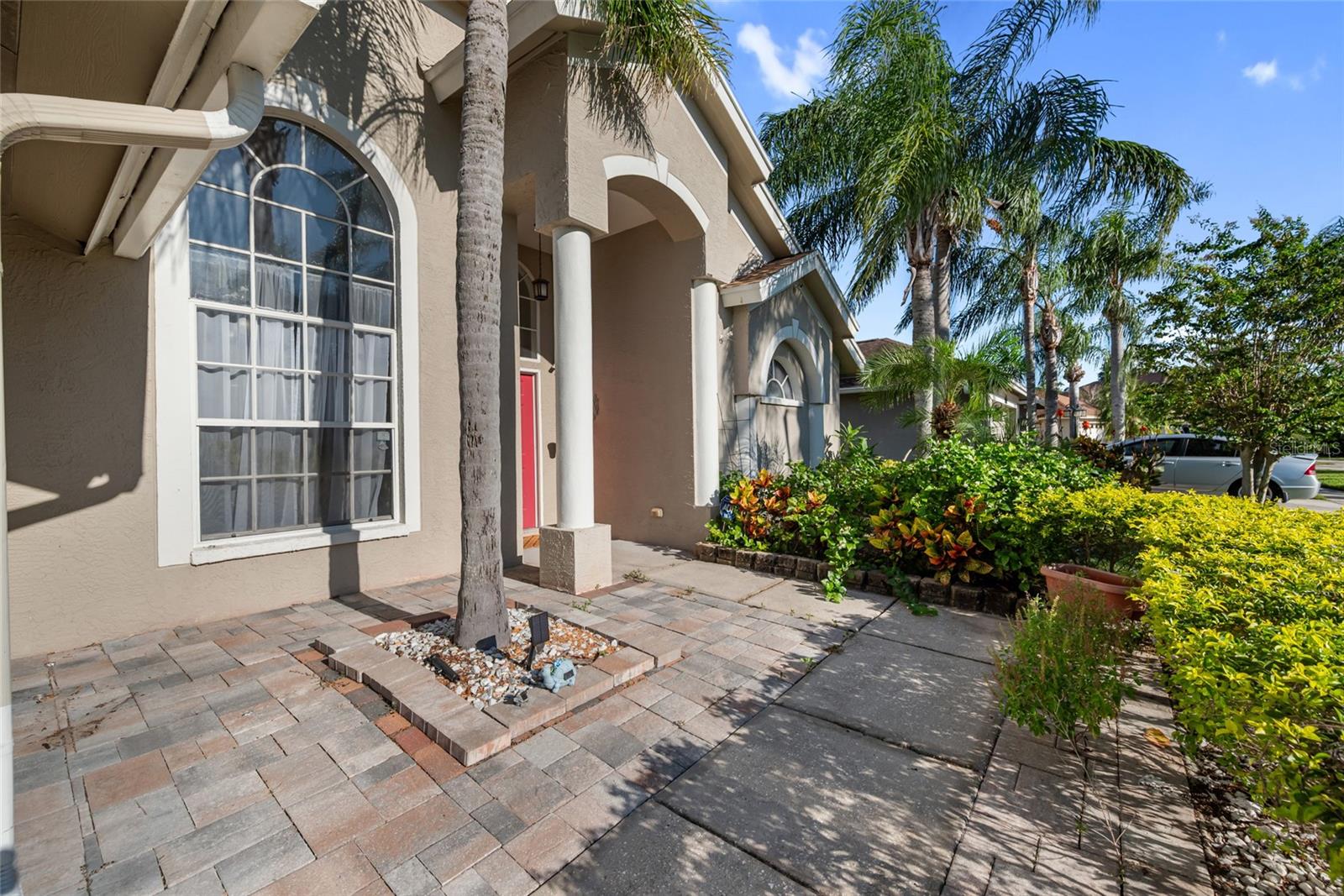 10028 OASIS PALM DR