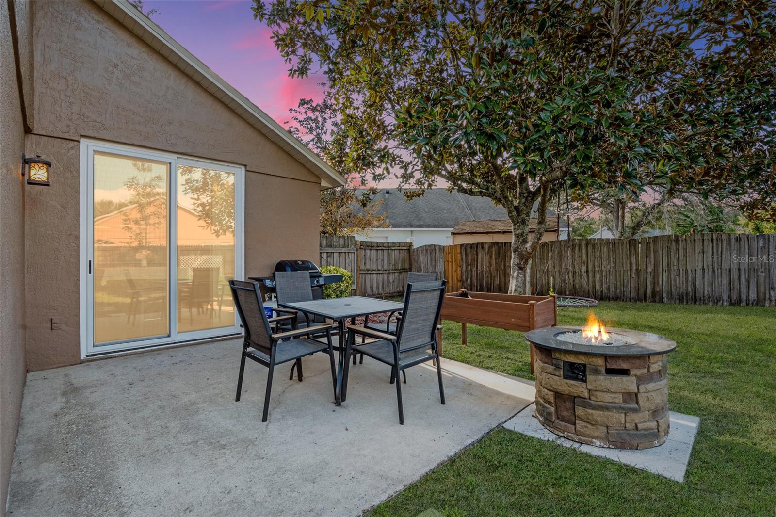 2058 CROSSCREEK COURT