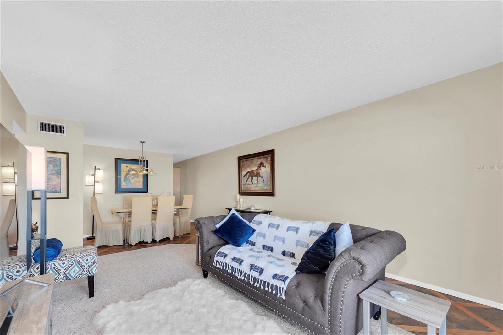 ON TOP OF THE WORLD - Residential Lease