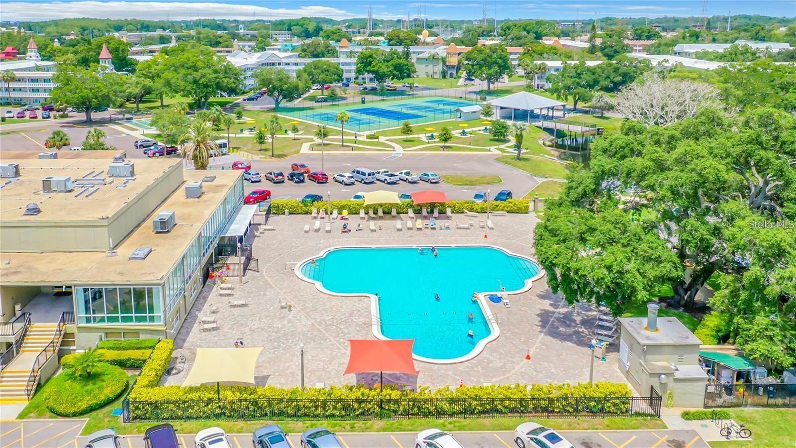 ON TOP OF THE WORLD - Residential Lease