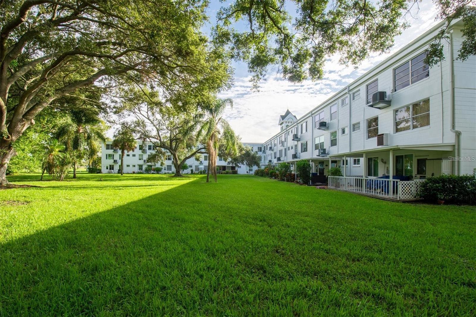 ON TOP OF THE WORLD - Residential Lease