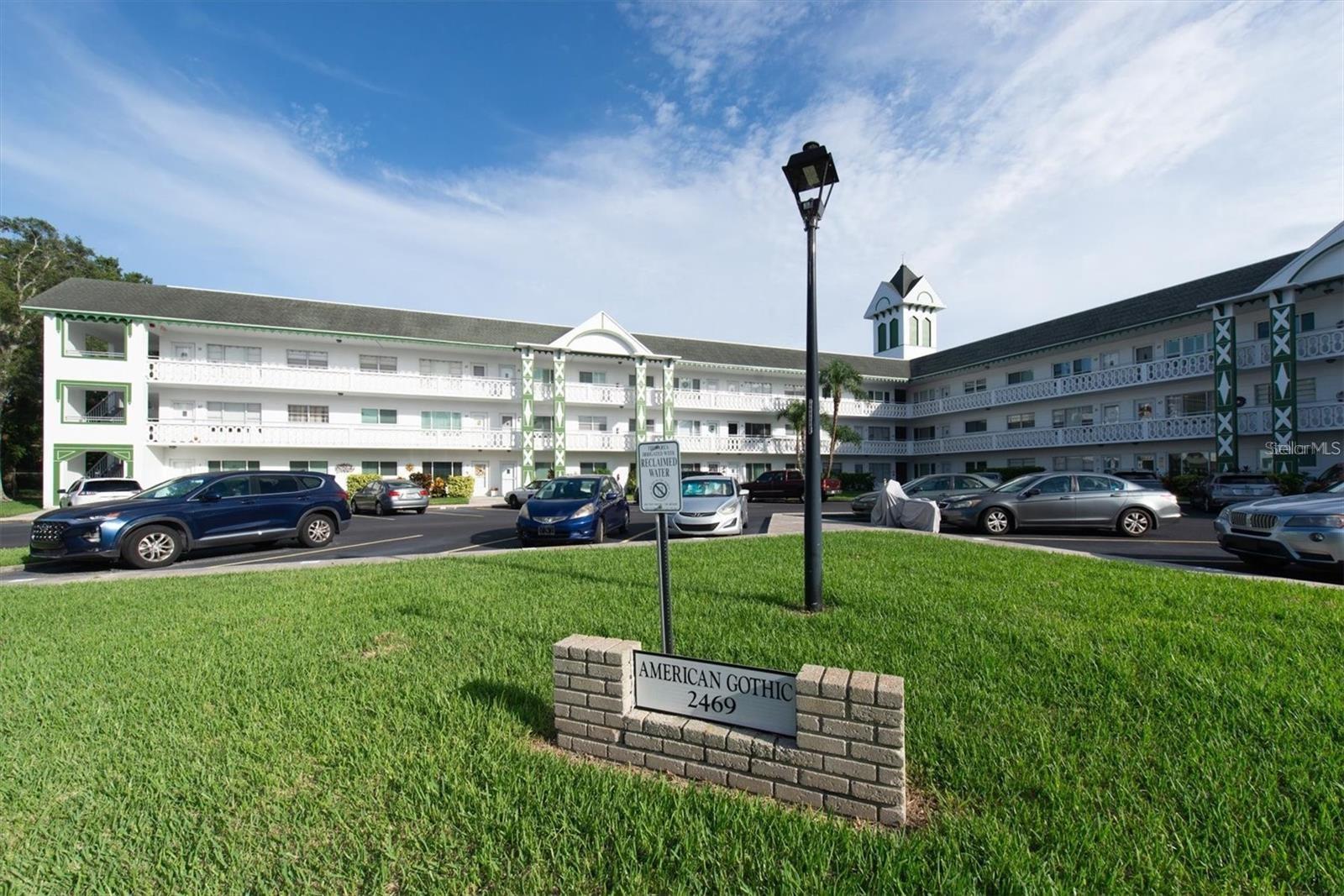 ON TOP OF THE WORLD - Residential Lease