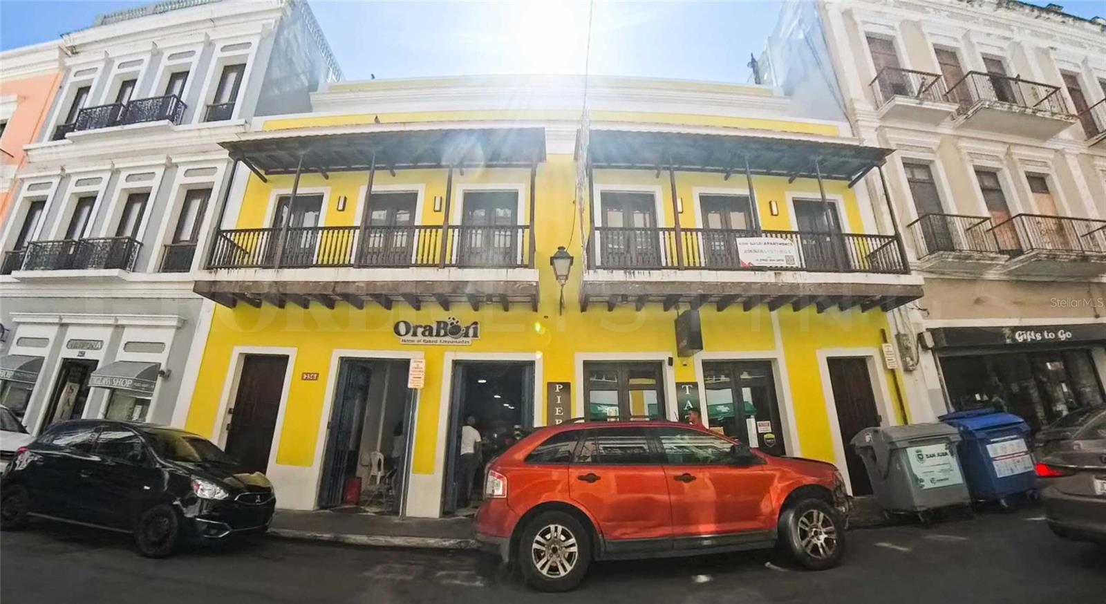 Prime Investment in Old San Juan!
Located at 254-256 San Francisco St, this historic property offers 5,414 sq. ft. with eight fully independent units. Perfect for generating rental income, this building is in the heart of vibrant Old San Juan, steps from iconic landmarks, restaurants, and shops.
Key Features:
-8 independent units
- 5,414 sq. ft. of space
-Ideal for rental income
-Prime Old San Juan location
A unique opportunity to invest in one of Puerto Rico’s most sought-after areas! Contact us for details.