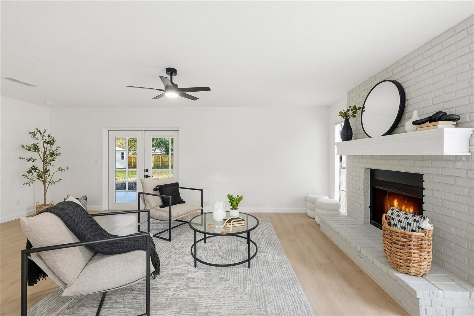 BRYAN OAKS - Residential