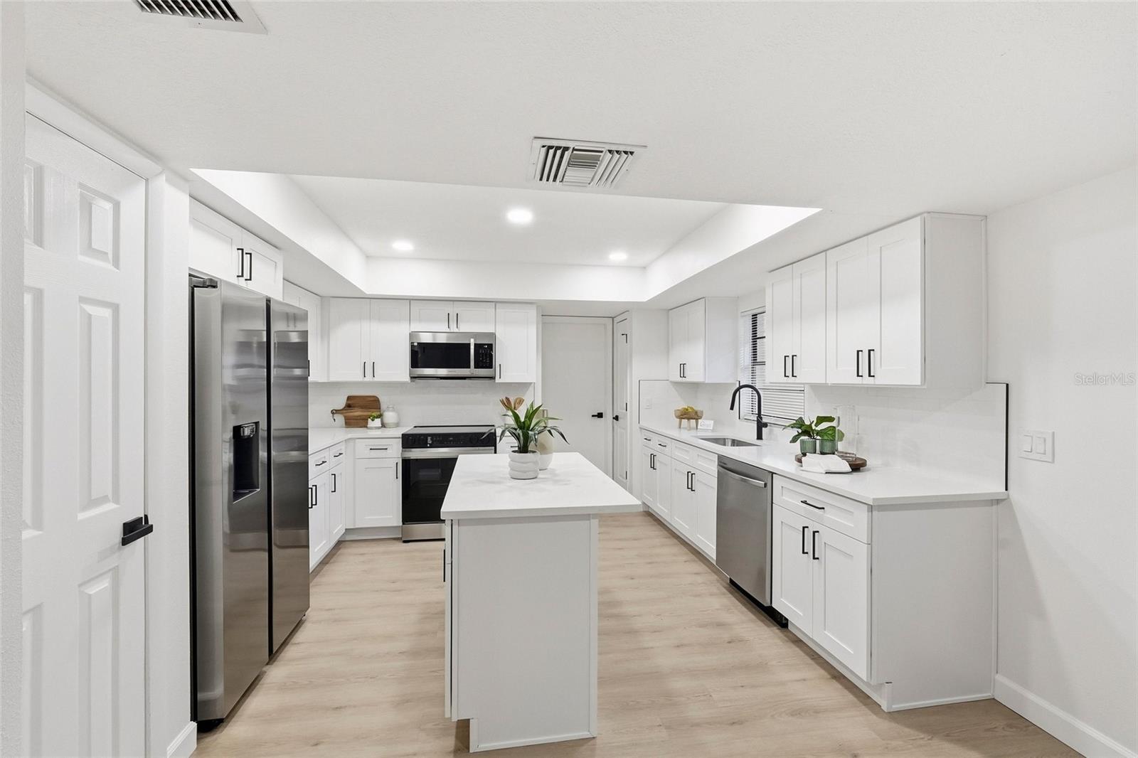 BRYAN OAKS - Residential