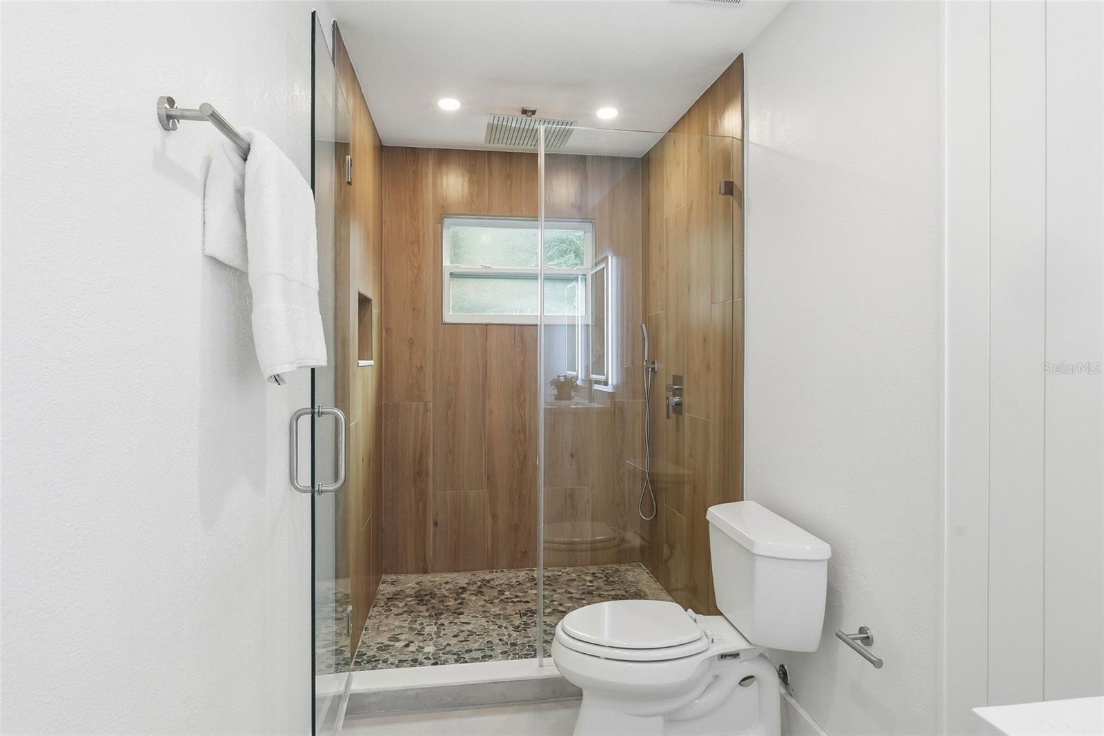 BRYAN OAKS - Residential