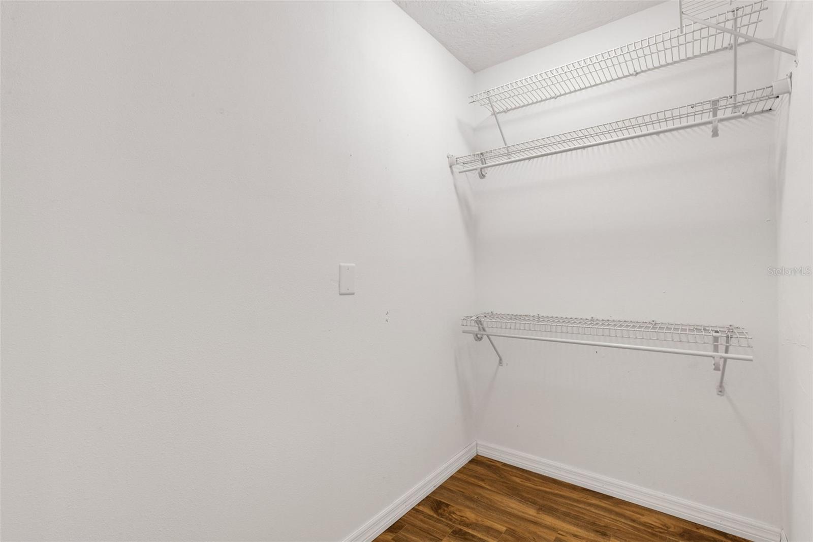 RIVER ISLES - Residential