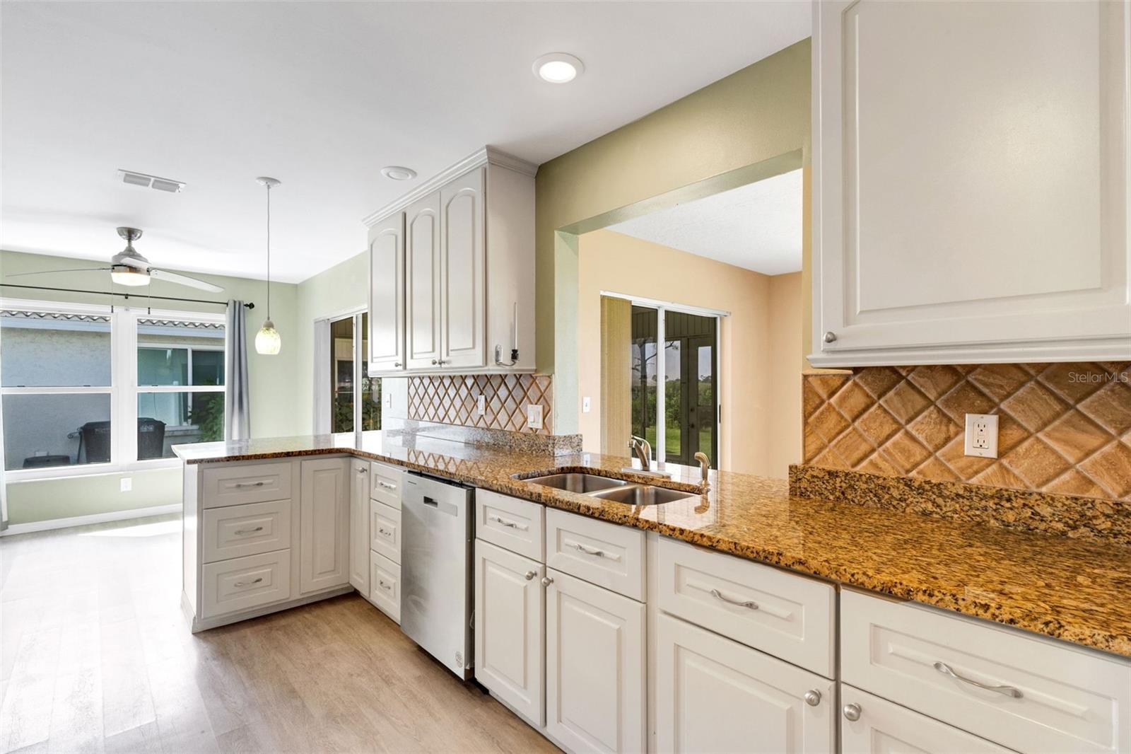 RIVER ISLES - Residential