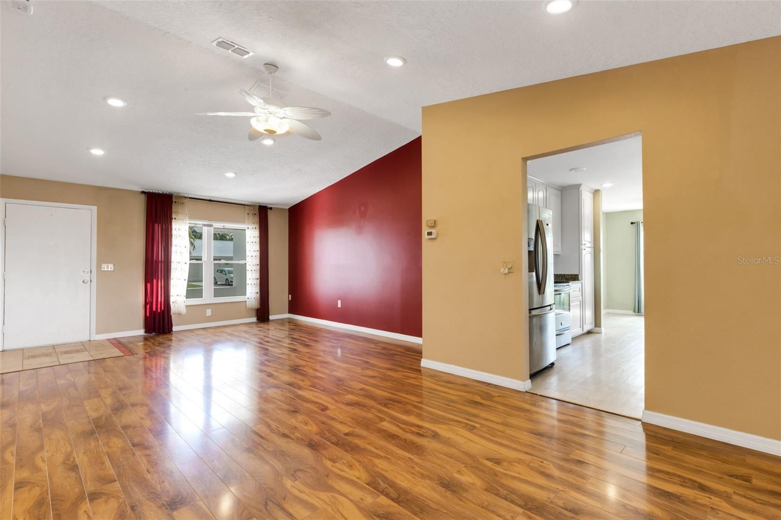 RIVER ISLES - Residential