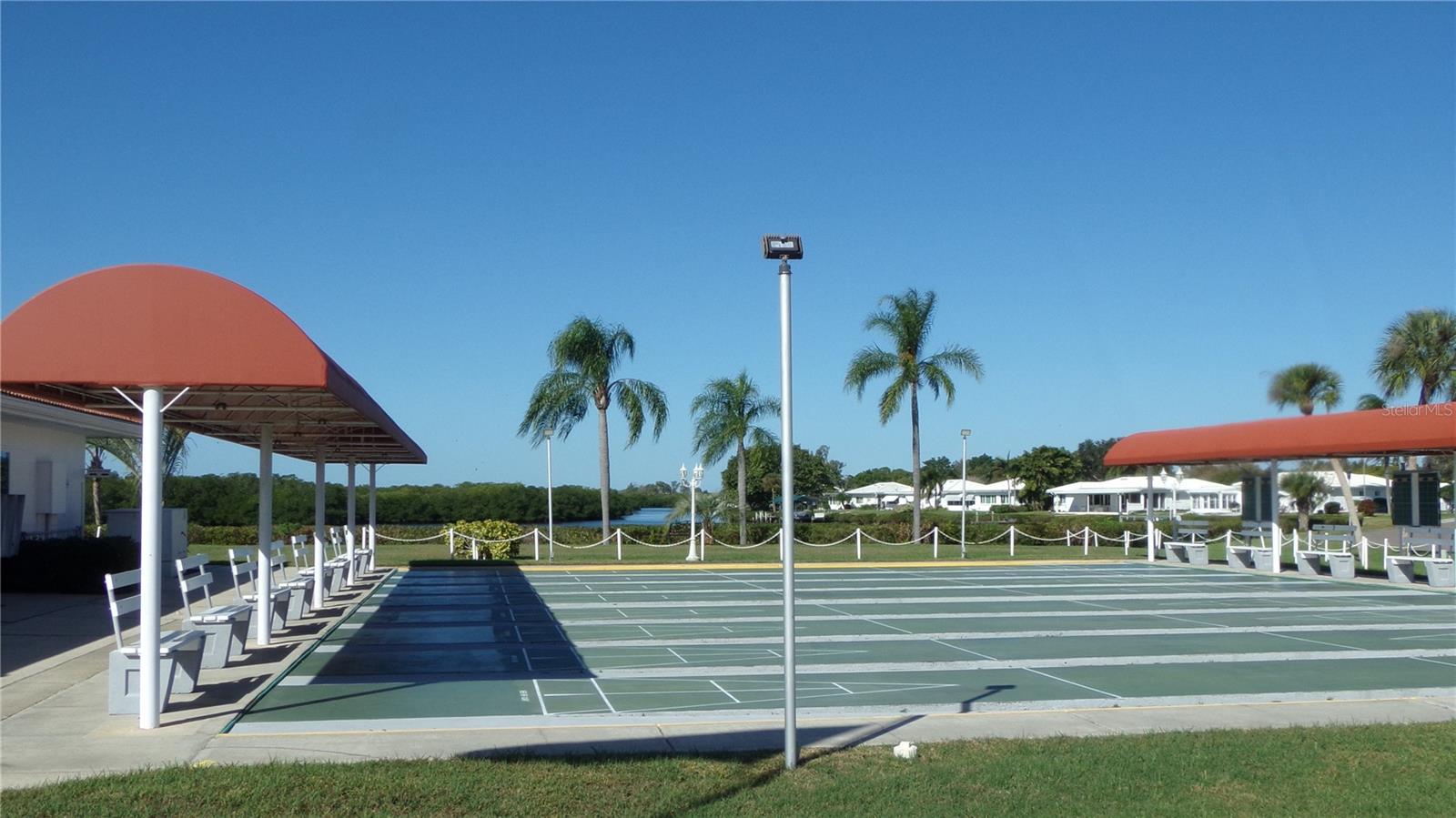 RIVER ISLES - Residential