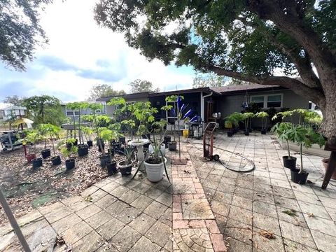 A home in WINTER HAVEN