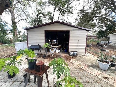 A home in WINTER HAVEN