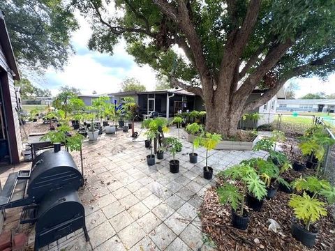 A home in WINTER HAVEN