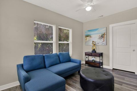 Single Family Residence in DAYTONA BEACH FL 600 BOSTWICK AVENUE 8.jpg
