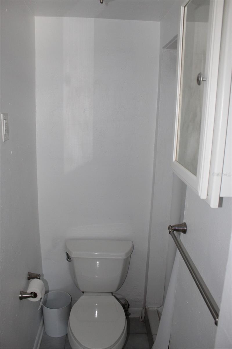 OAKFORD - Residential Lease
