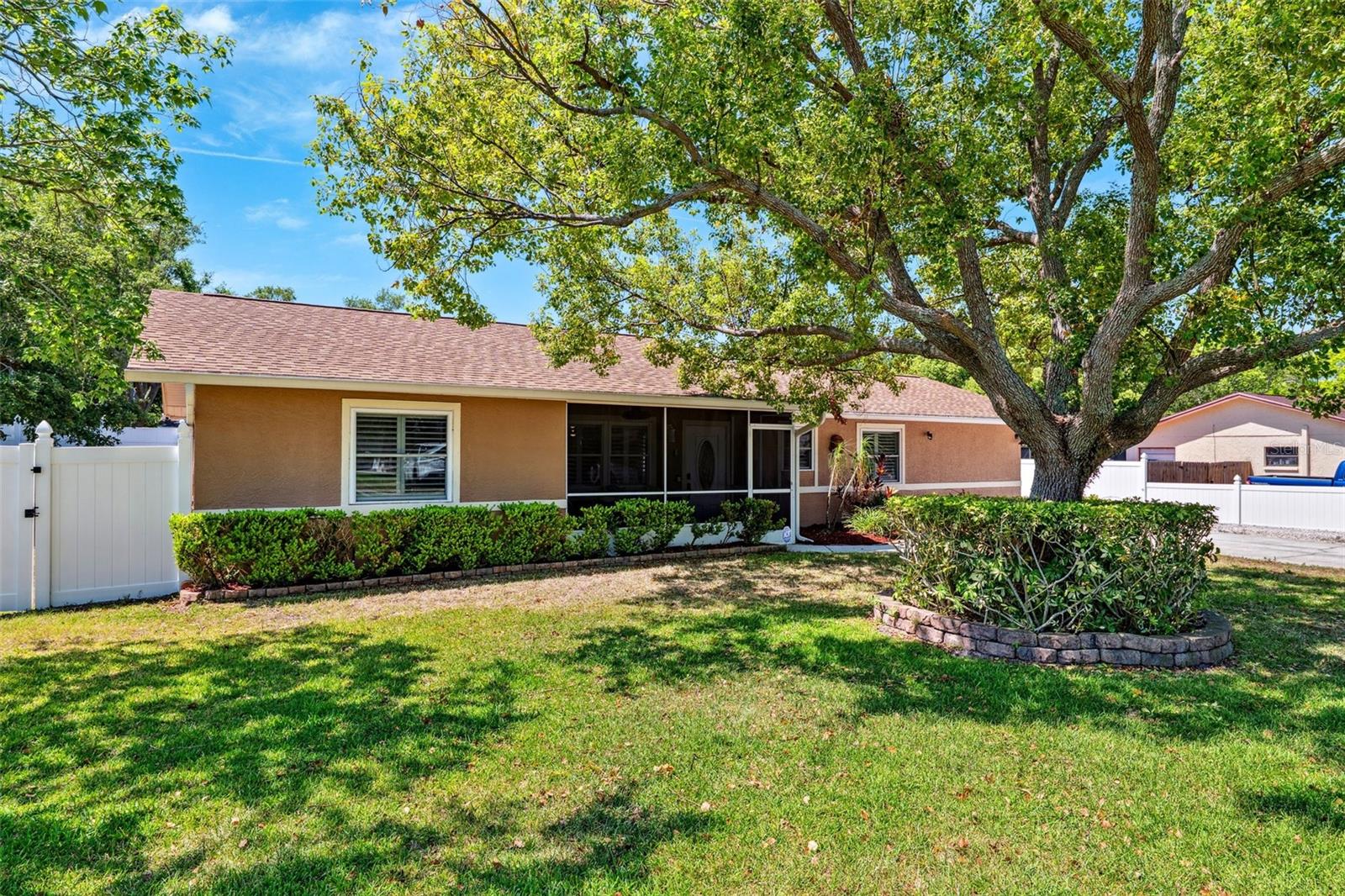 506 SPRING TREE COURT