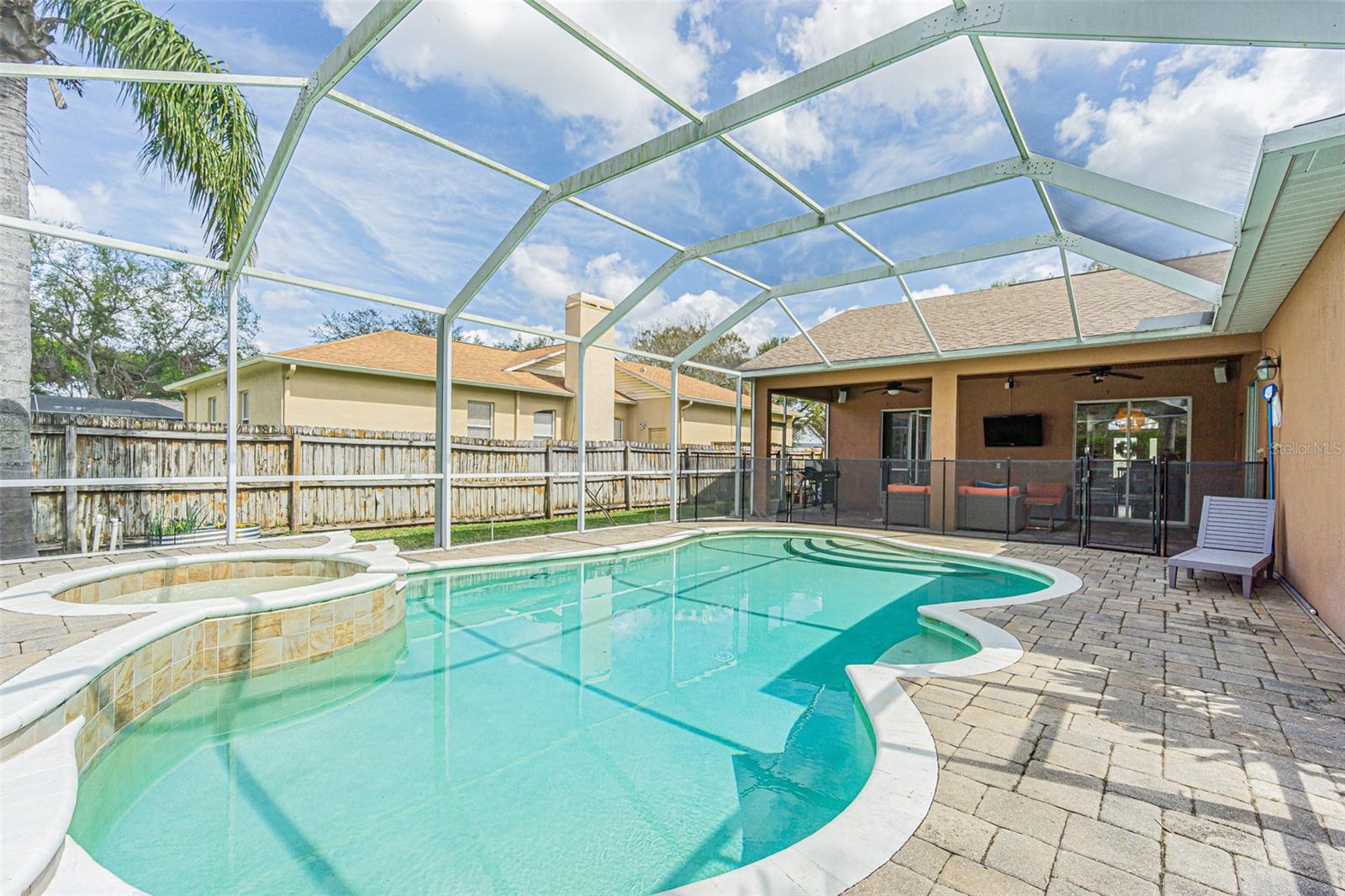 2706 BENT LEAF DRIVE