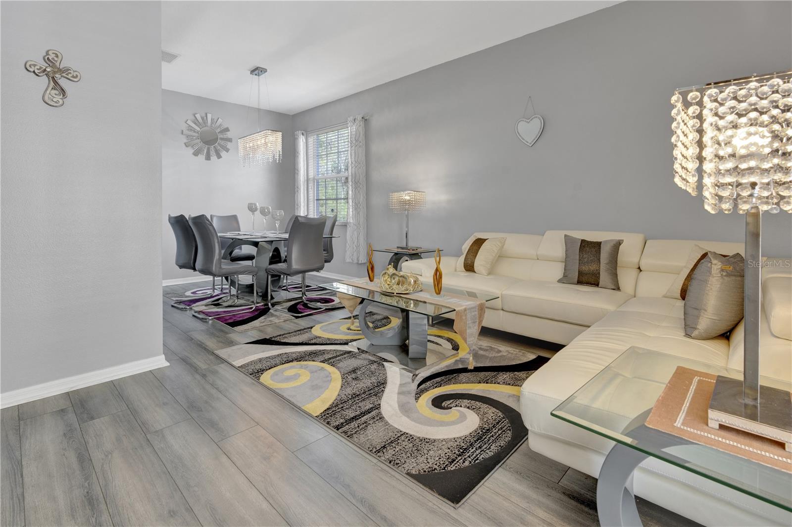 TRINITY EAST - Residential