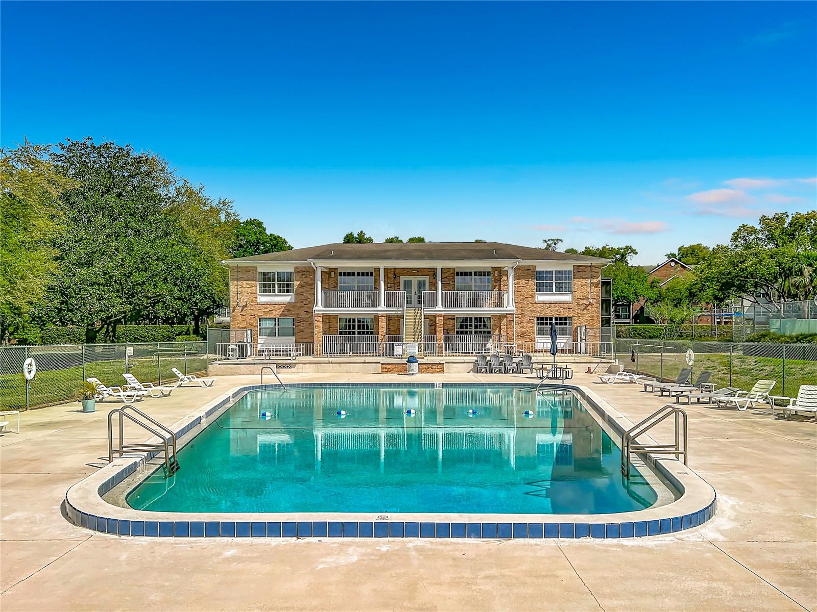 PLANTATION APTS ORLANDO - Residential