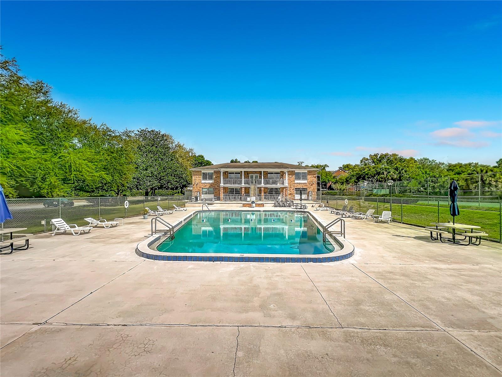 PLANTATION APTS ORLANDO - Residential