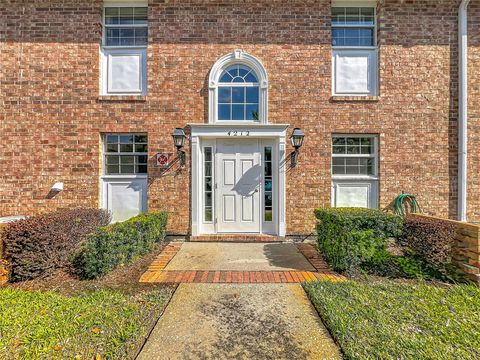 Photo of 4212 Lake Underhill Road #5D11, Orlando, FL 32803 (MLS # O6404929)