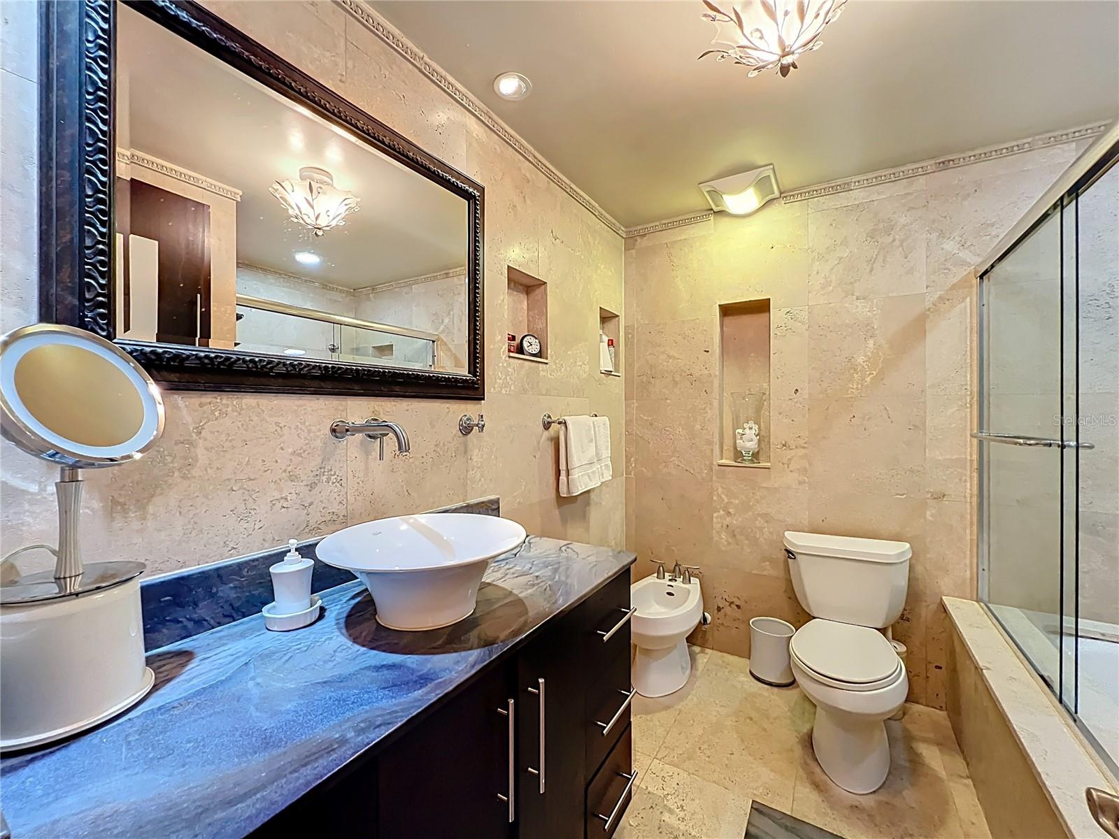 PLANTATION APTS ORLANDO - Residential