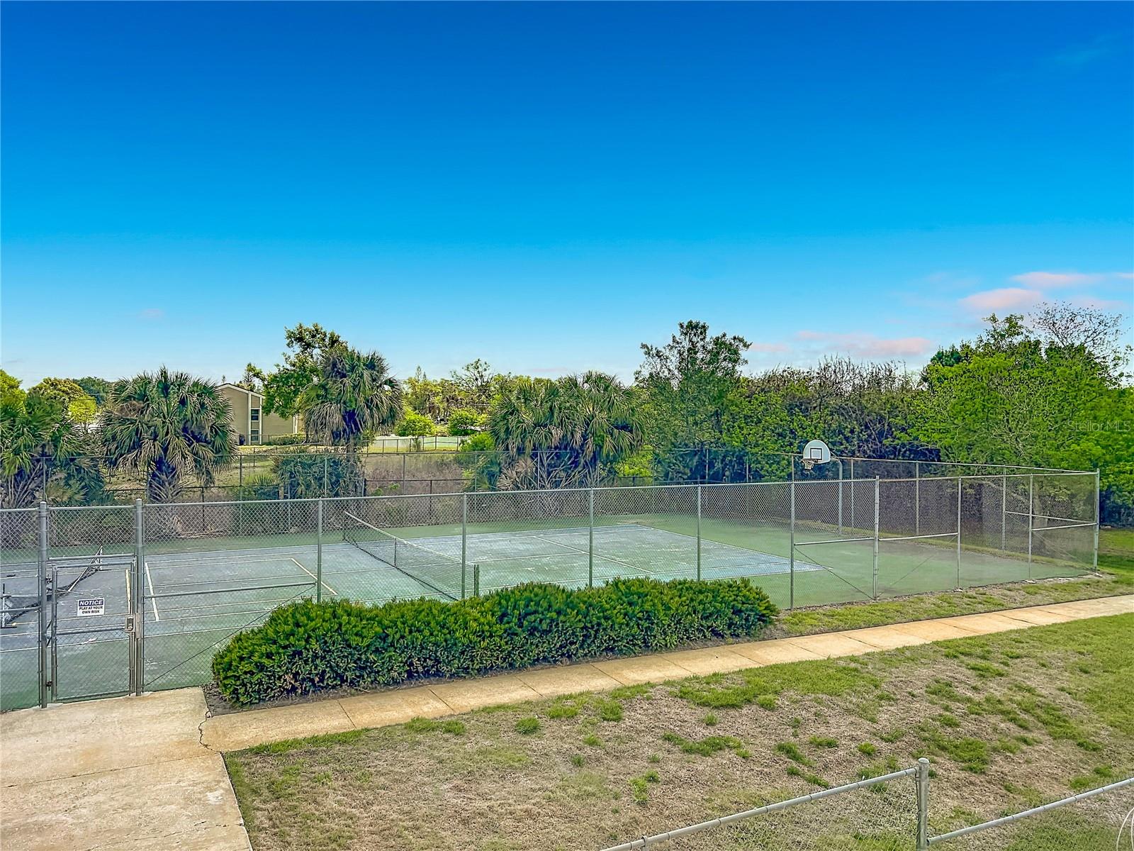 PLANTATION APTS ORLANDO - Residential