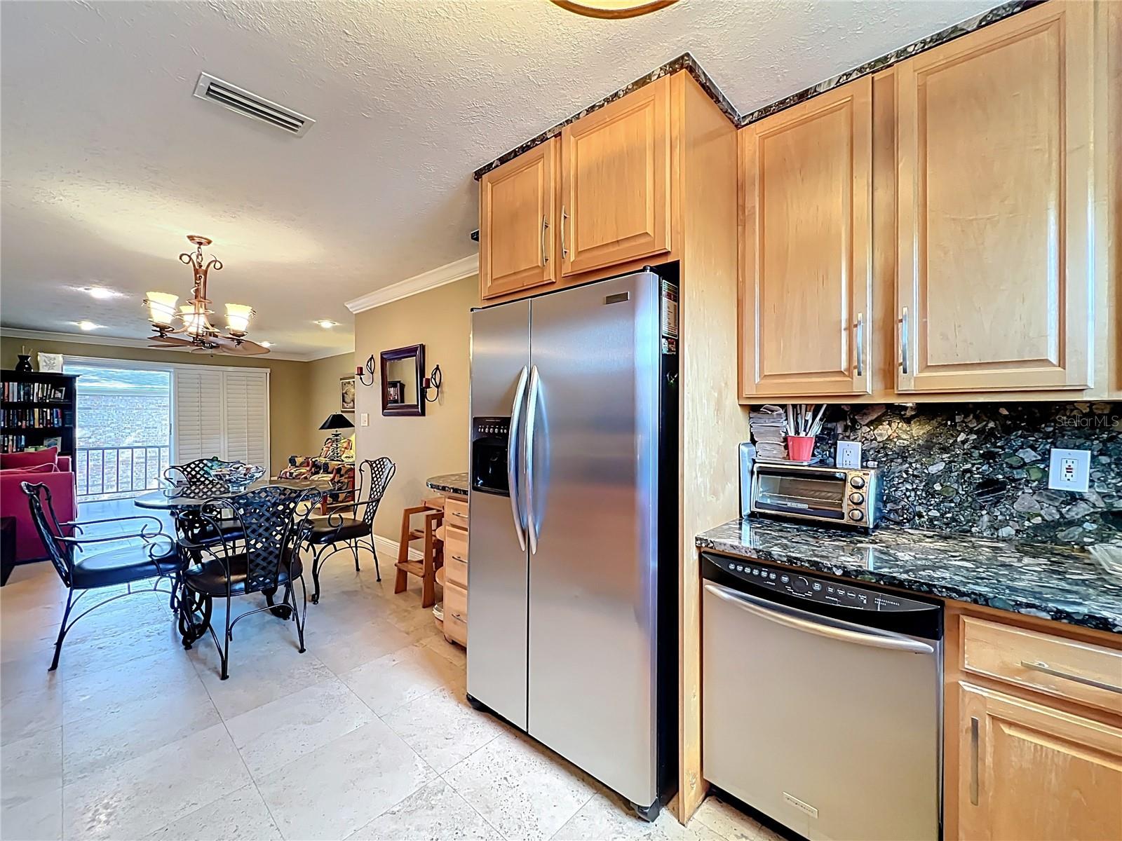 PLANTATION APTS ORLANDO - Residential