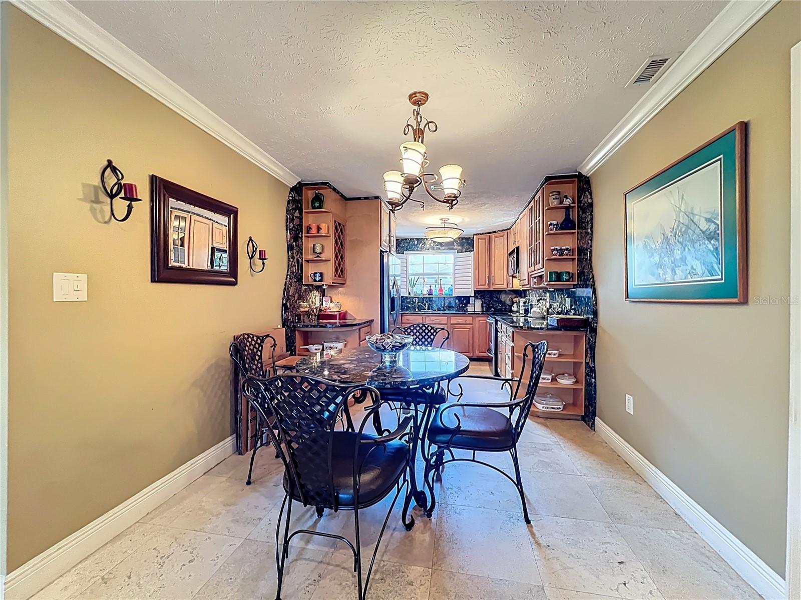 PLANTATION APTS ORLANDO - Residential