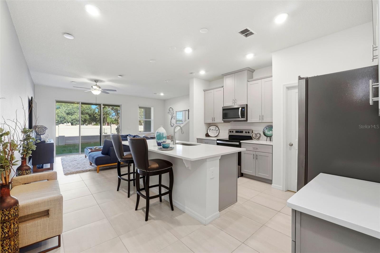 CREEKSIDE TOWNHOMES - Residential Lease