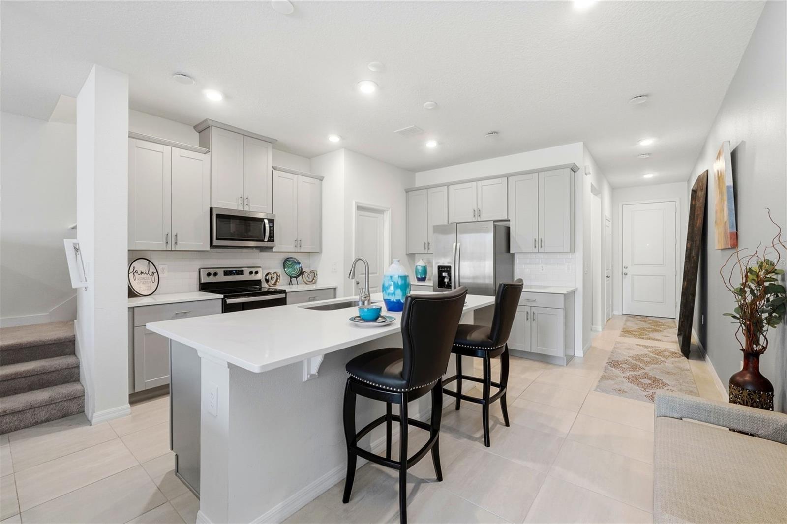 CREEKSIDE TOWNHOMES - Residential Lease