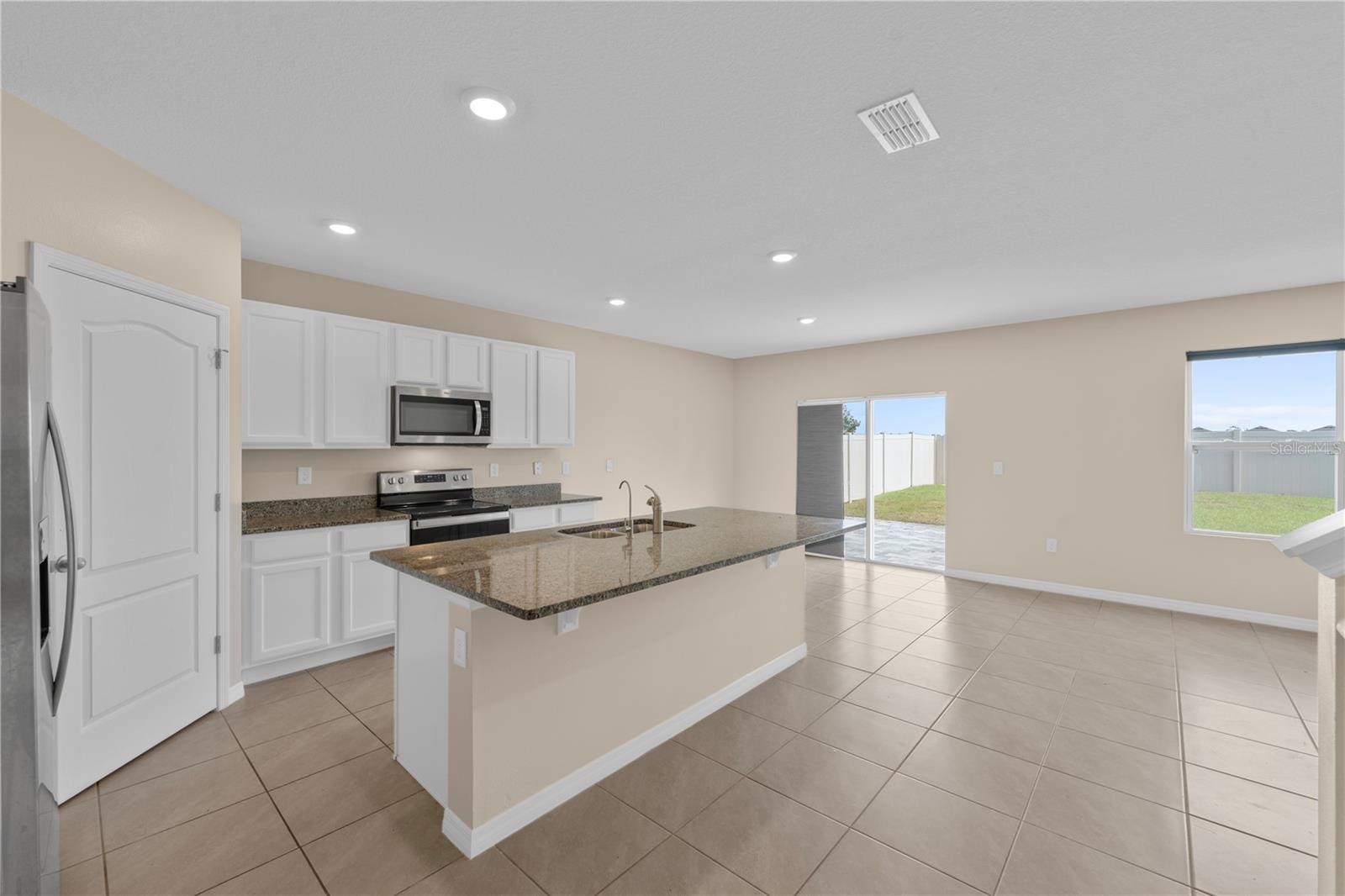 BARRINGTON - Residential Lease