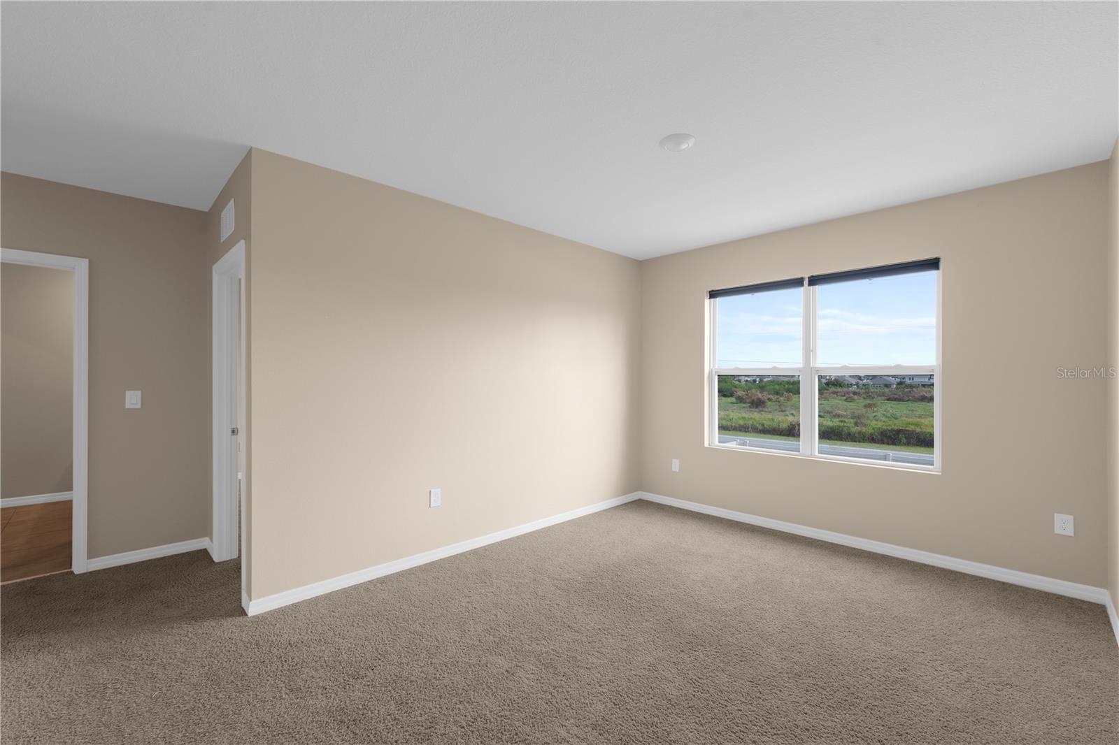 BARRINGTON - Residential Lease