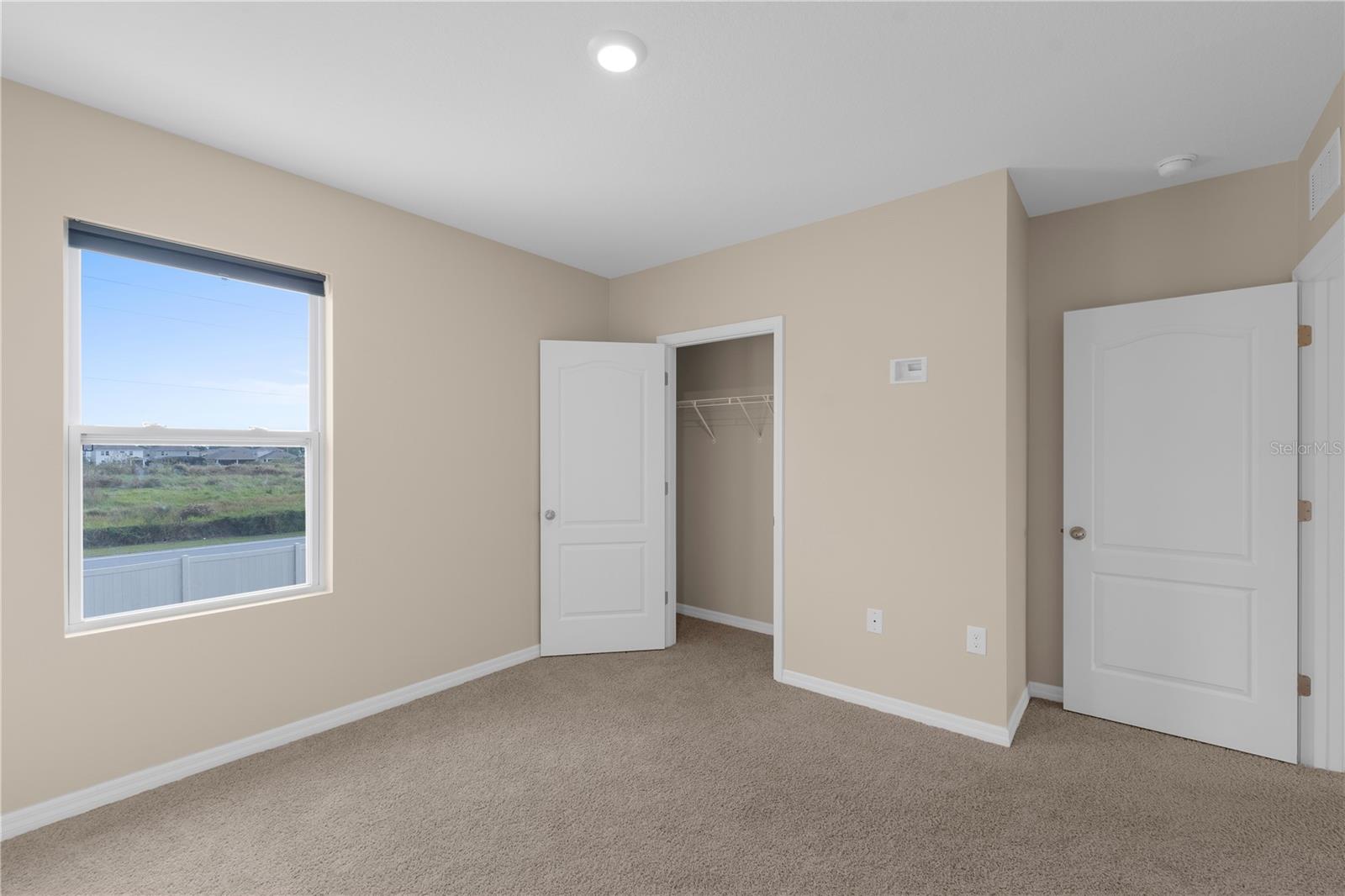 BARRINGTON - Residential Lease