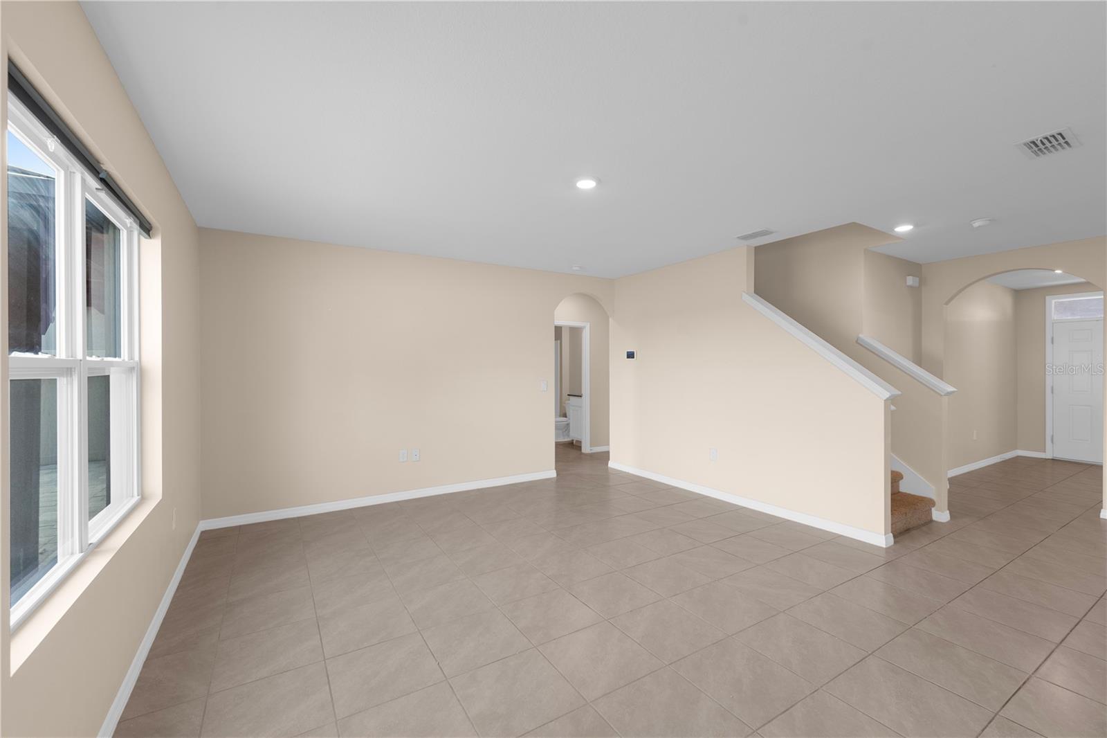 BARRINGTON - Residential Lease