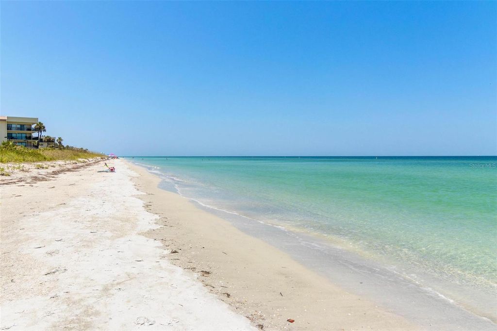 Photo of 1660 Gulf Boulevard #607, Clearwater Beach, FL 33767 (MLS # TB8457534)