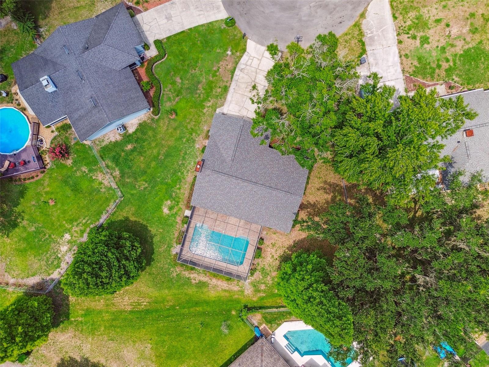 4221 MEADOWBEND COURT