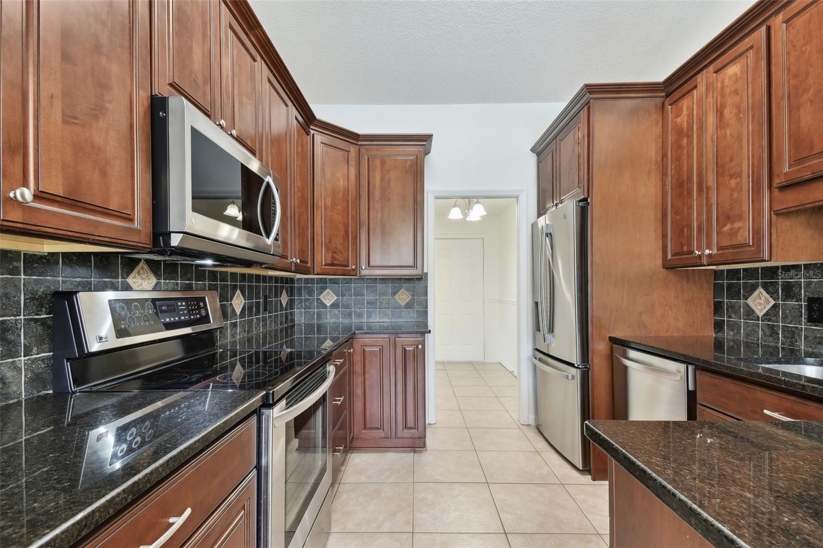 4221 MEADOWBEND COURT