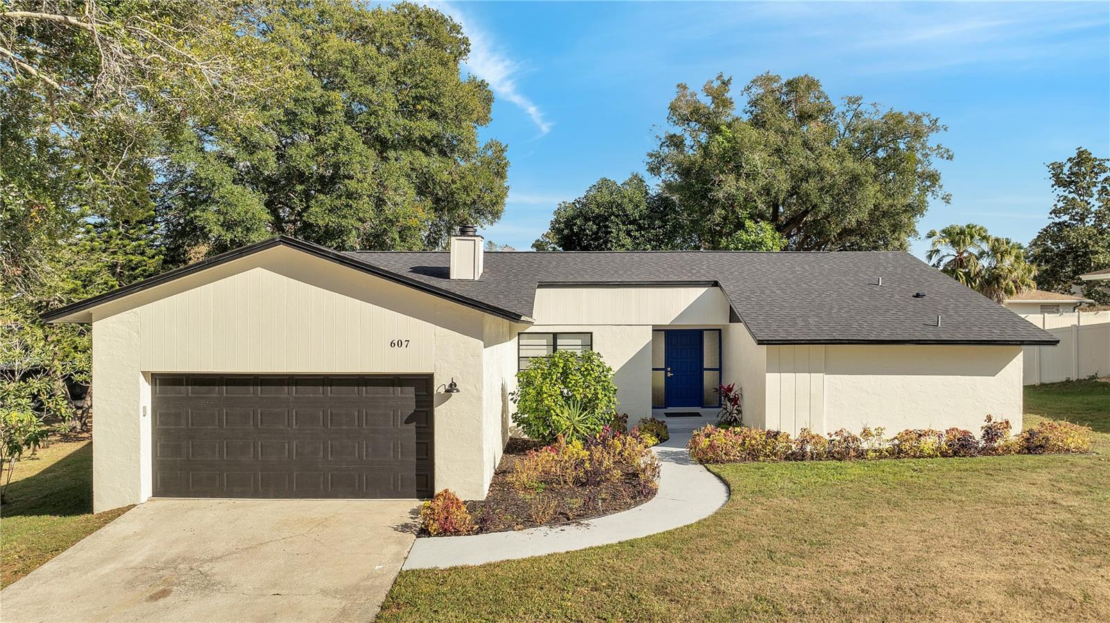 BARCLAY WOODS 1ST ADD - Residential Lease