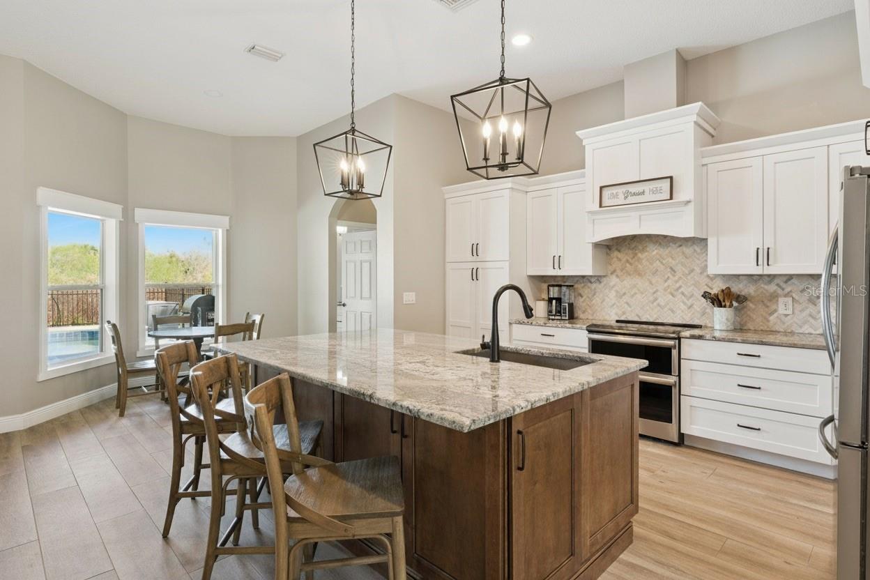 LAKE BEAUCLAIRE SUB - Residential