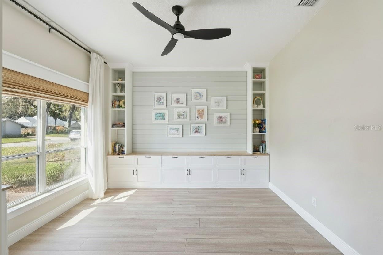 LAKE BEAUCLAIRE SUB - Residential