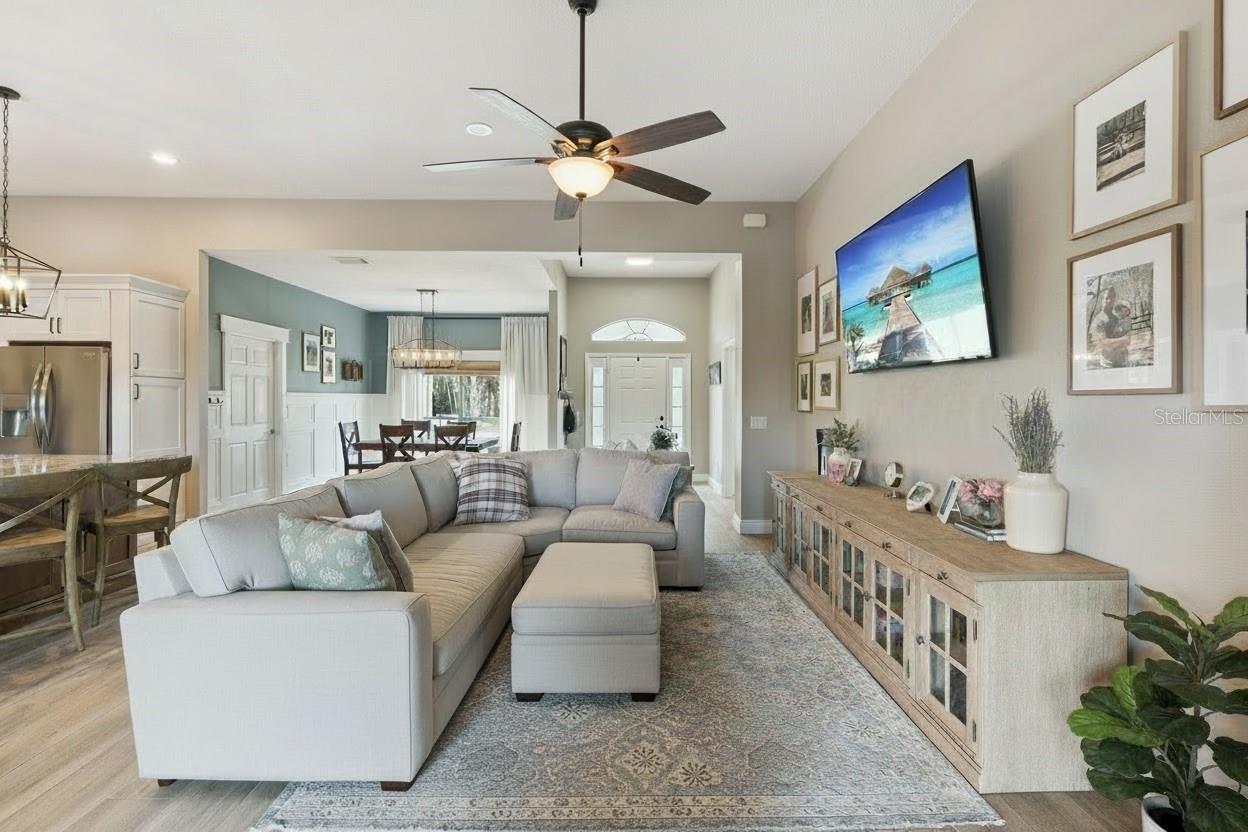 LAKE BEAUCLAIRE SUB - Residential