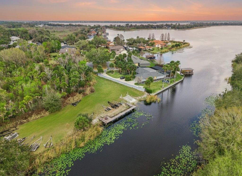 Photo of 16805 Beauclaire Court, Tavares, FL 32778 (MLS # O6394234)