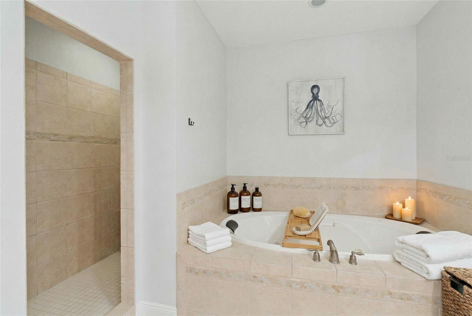 LAKE BEAUCLAIRE SUB - Residential