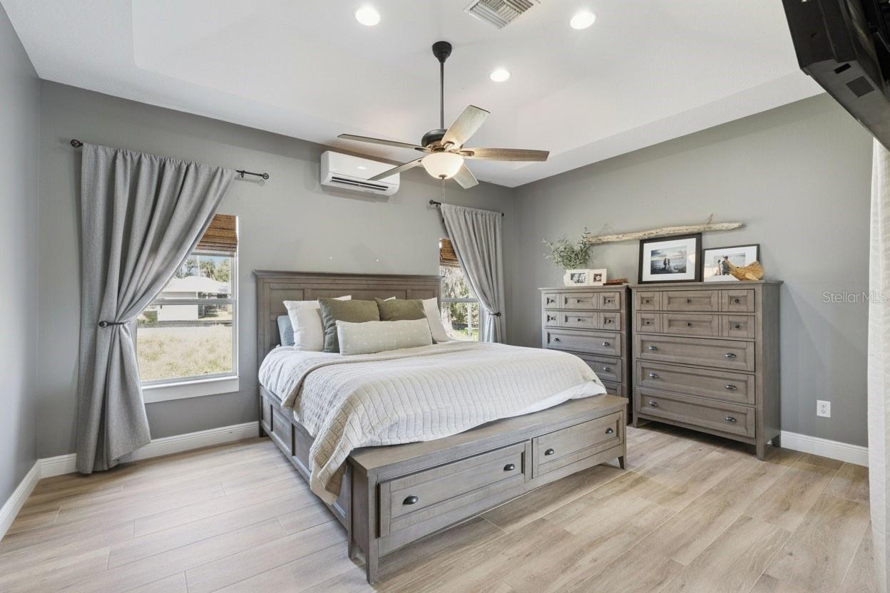 LAKE BEAUCLAIRE SUB - Residential