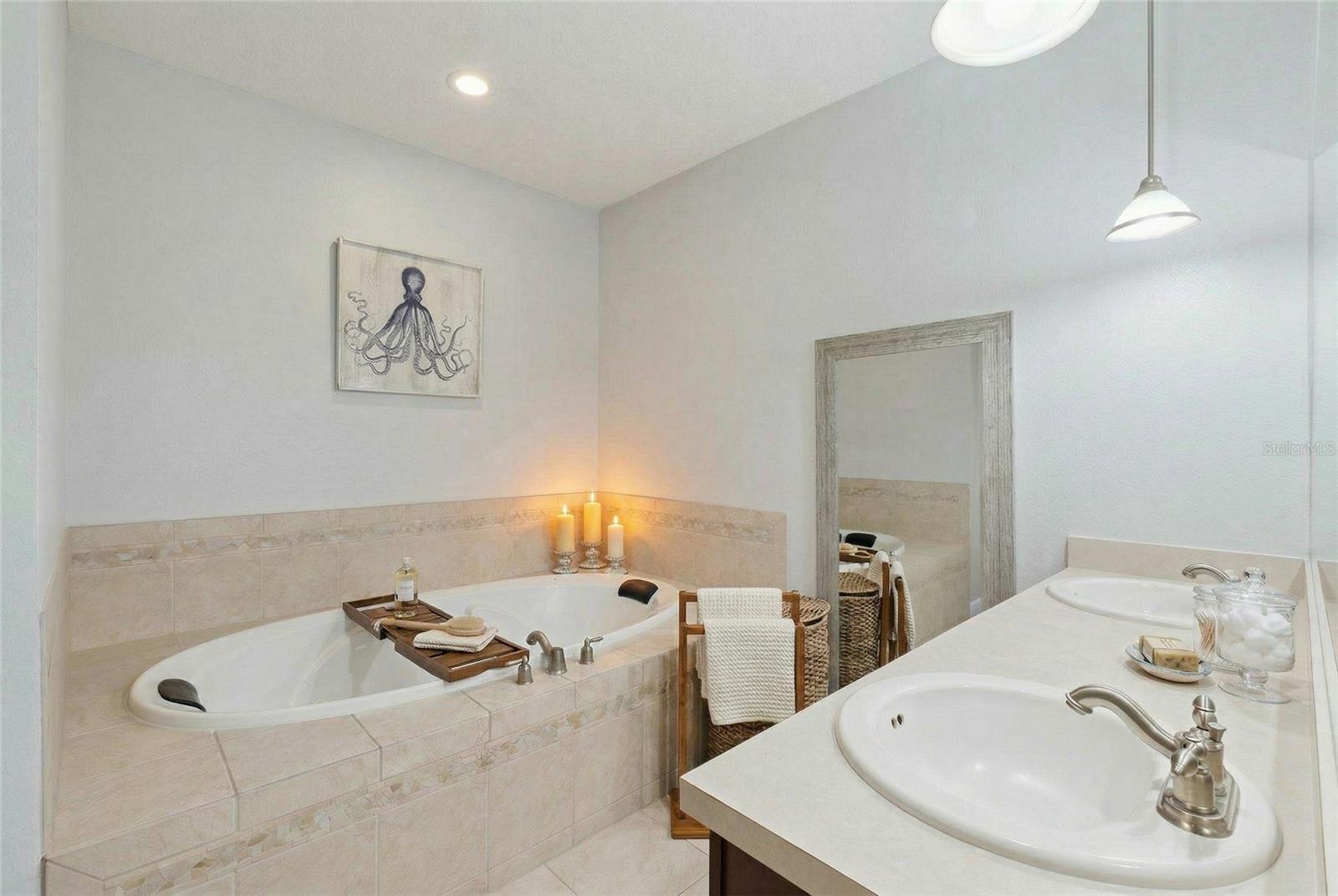 LAKE BEAUCLAIRE SUB - Residential