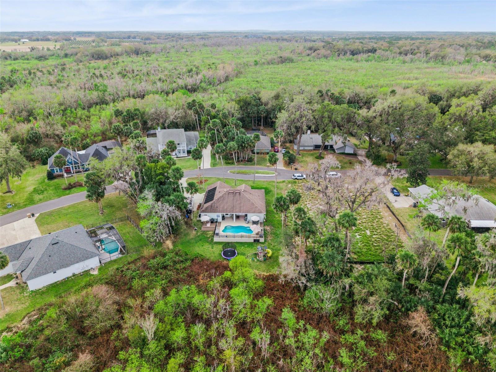 LAKE BEAUCLAIRE SUB - Residential
