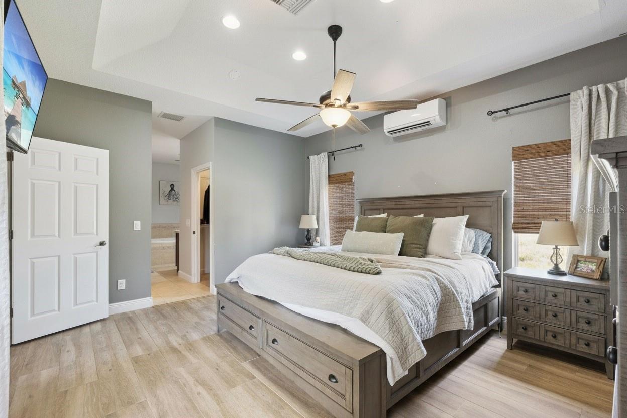 LAKE BEAUCLAIRE SUB - Residential