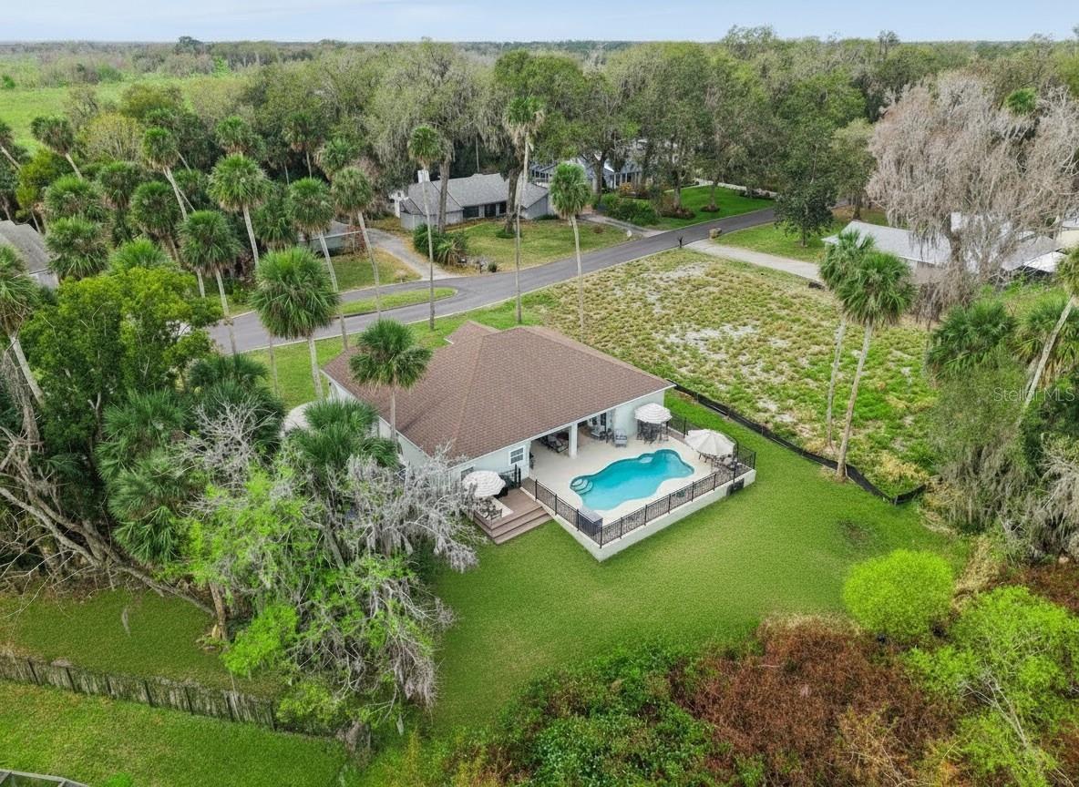 LAKE BEAUCLAIRE SUB - Residential