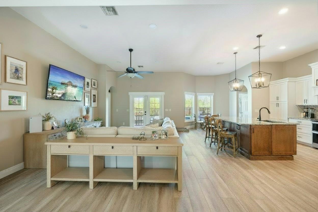 LAKE BEAUCLAIRE SUB - Residential